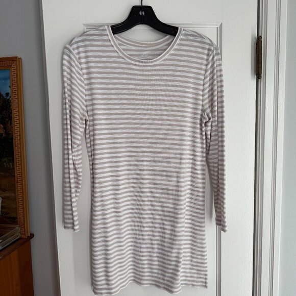 Old Navy Tops - Old Navy Tunic Top | 3/4 Sleeves | Side Slits | Size Small